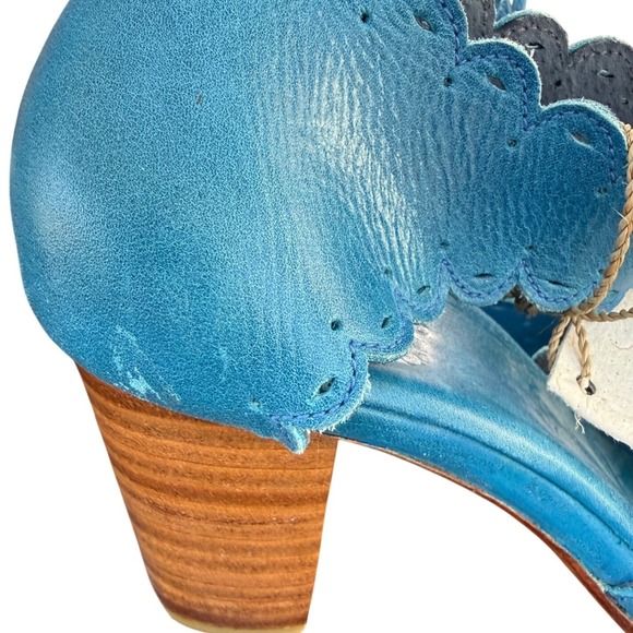 ELF Bali Leather Dancing Queen Scalloped Block Heels Size 8 Teal  Handmade NEW - Picture 3 of 8